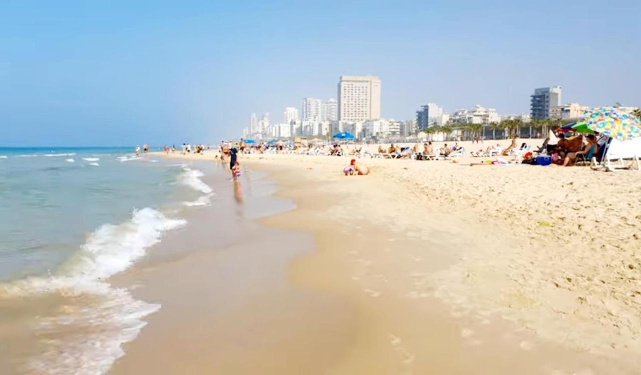 612 Apartment On The Beach Bat Yam Exterior foto