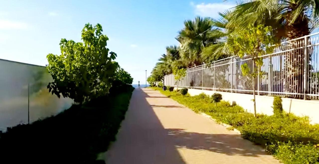 612 Apartment On The Beach Bat Yam Exterior foto